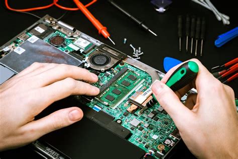 Riparazione Computer a Voghera: Affidati ai Tecnici Certificati di Doctor Phone